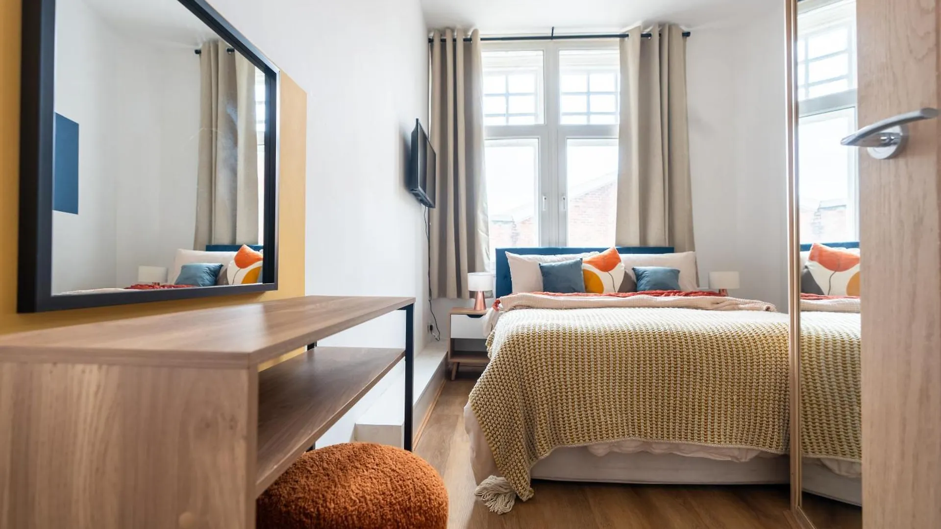 Pembroke Apartment - 1 Bed Swansea