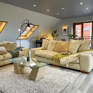 Apartment The Loft At Utopia Penthouse By M-groupsa, Swansea
